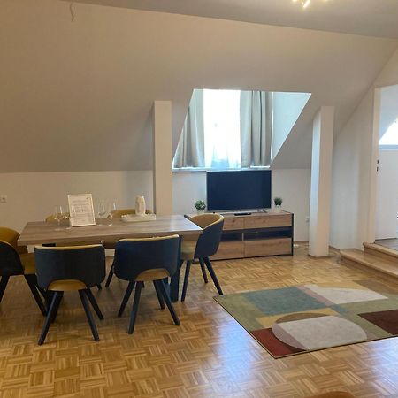 Bullsliving Seeapartment 4 Am Corso Velden am Worthersee Bagian luar foto